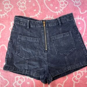 Chic High-Waisted Corduroy Denim Shorts in Black